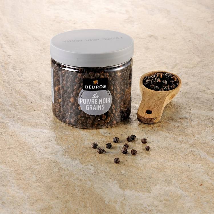 Le Poivre noir grain