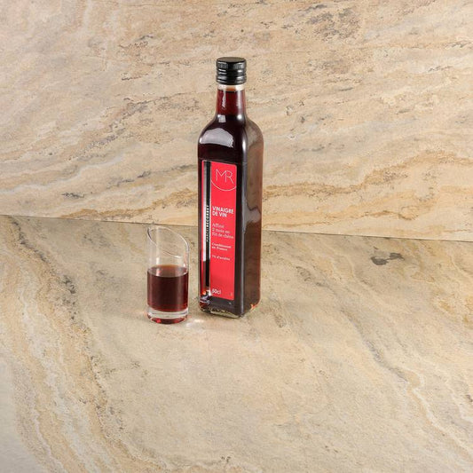 Le Vinaigre de vin rouge